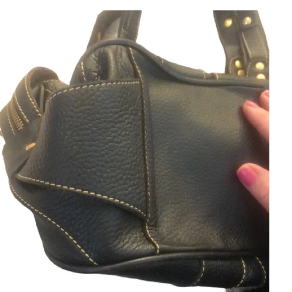 Maxx New York size medium large black leather brass detail perfect lining